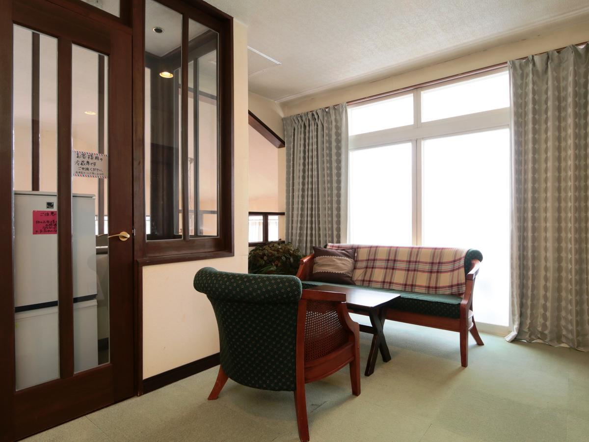 Auberge La Chaumiere Отари Экстерьер фото